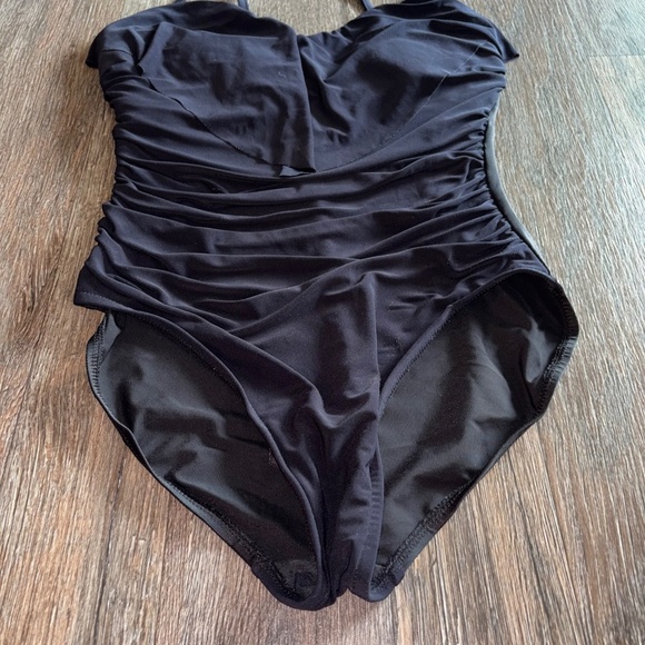 MAGIC SUIT Black V Neck with Beads Sz 10 Slimming One Piece - Picture 6 of 14